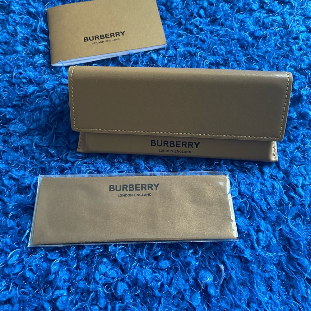 NIB Burberry Steel Man Matte Black Sunglasses - Picture 6 of 7